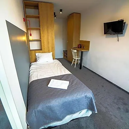 Krokus Hotel *